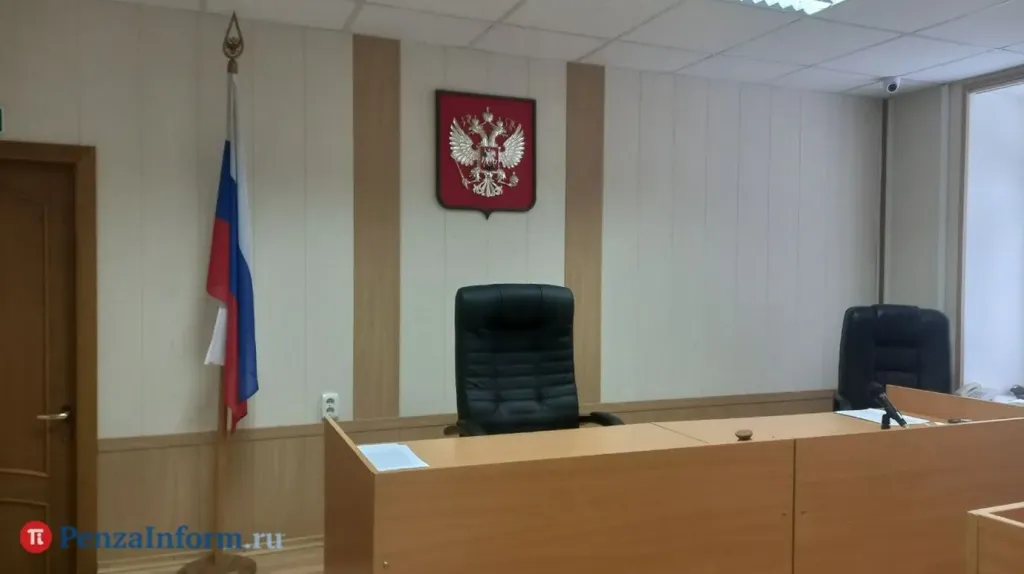 Жителя Пачелмского района осудили за удар гостя, избивавшего его жену