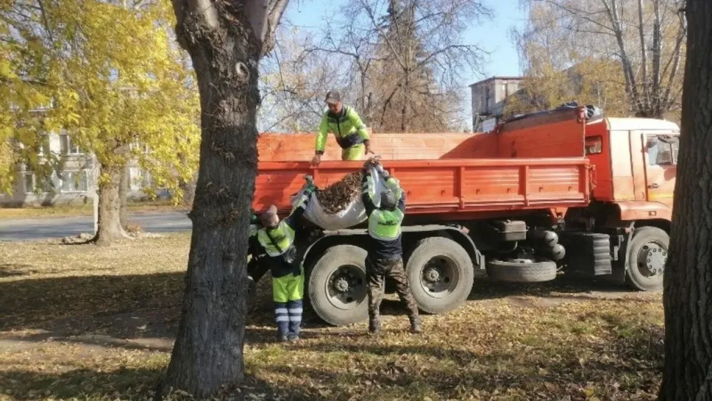 На благоустройстве улиц Пензы 19 октября задействовали 113 единиц техники