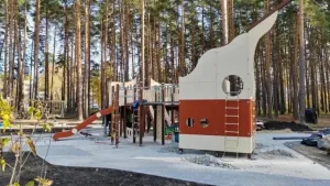 В Заречном завершают благоустройство сквера у храма Серафима Саровского