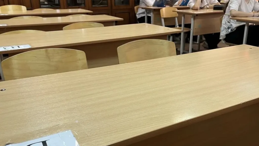 ЕГЭ в 2027 году начнётся в 10:00 по местному времени