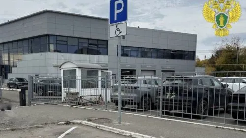 В Пензе на проспекте Победы оборудовали парковку для инвалидов